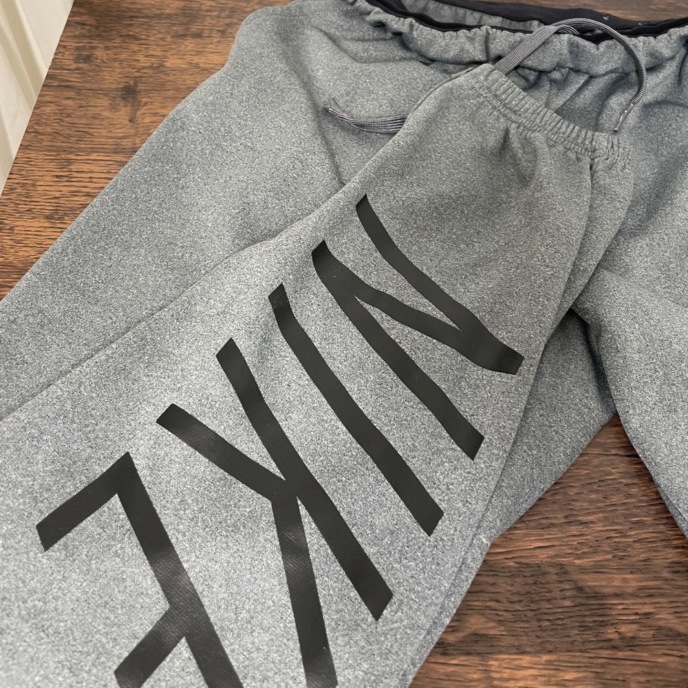 Medium grey Women's Nike Joggers